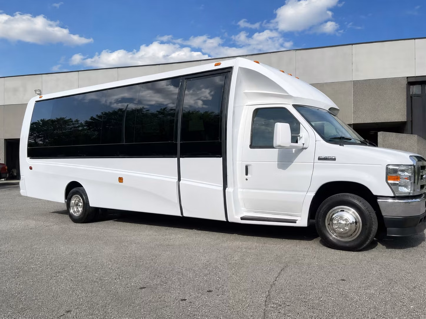 15 passenger minibus