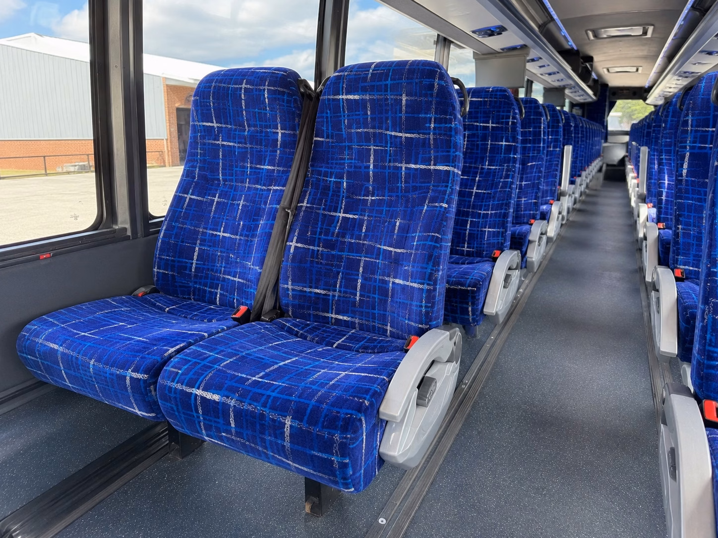 charter buses to carolina hurricanes games at pnc arena